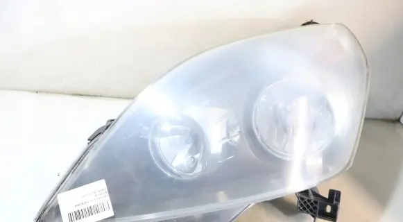 Opel Zafira B Headlight/headlamp