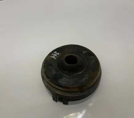 Mercedes-Benz E W211 Rear coil spring rubber mount A2113250184 2113250184