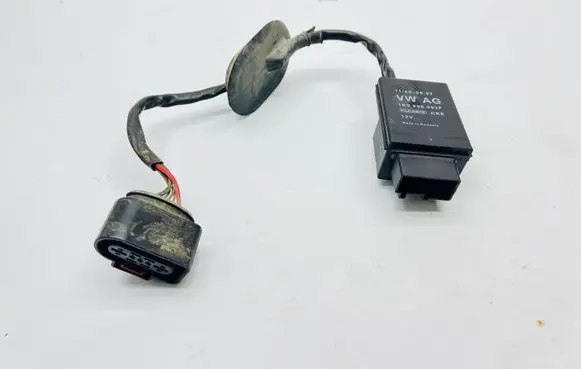 Volkswagen PASSAT B7 Fuel injection pump control unit/module 1K0906093F 117400807