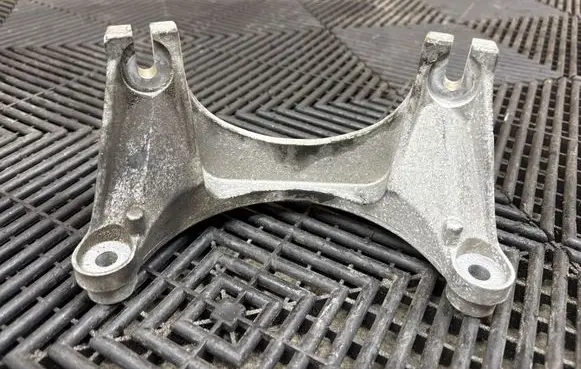 Alfa Romeo Giulia Gearbox mounting bracket 50533471