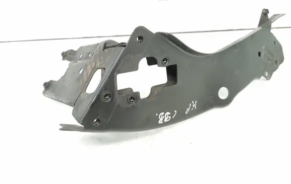 Headlight/headlamp mounting bracket