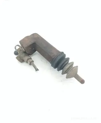 Clutch slave cylinder