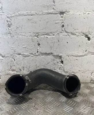 Audi Q7 4L Intercooler hose/pipe 7L6145972E