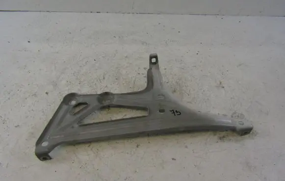 BMW X1 F48 F49 Fender mounting bracket 7329447
