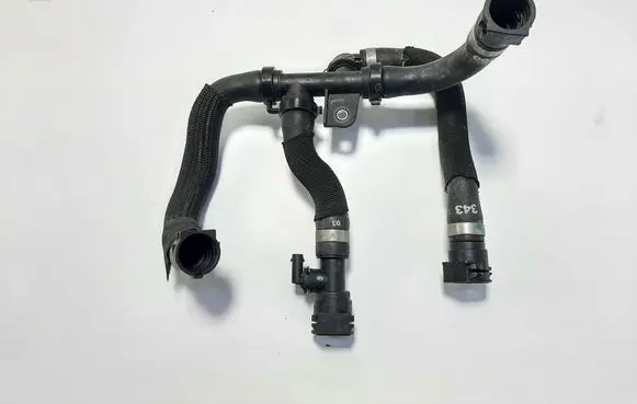Engine coolant pipe/hose