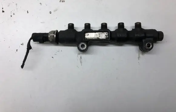 Ford C-MAX I Fuel main line pipe 9653981180