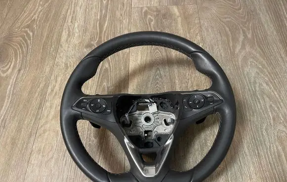 Opel Mokka B Steering wheel 98356603YX 34334204R