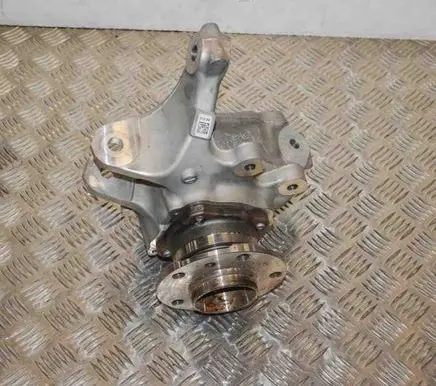 BMW 6 F12 F13 Rear wheel hub 6852894 6850157
