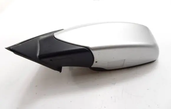 Hyundai ix20 Front door electric wing mirror rhw