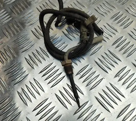 Mercedes-Benz Sprinter W907 W910 Oil temperature sensor A0009059704