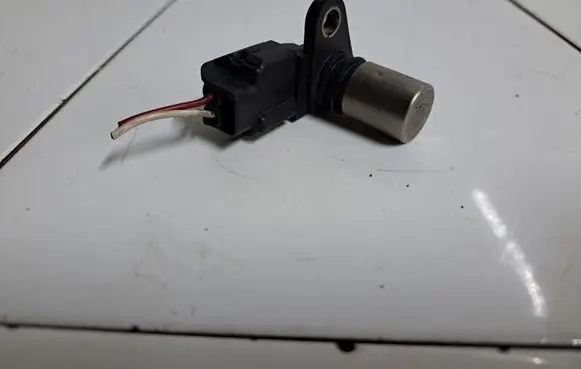 Volvo XC70 Crankshaft speed sensor 8627355 0296001210