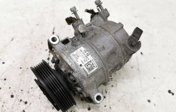 Volkswagen Touran III Air conditioning (A/C) compressor (pump) 5Q0816803F 003192037B5 8416