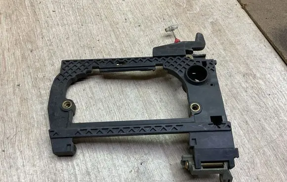 BMW 5 E39 Front door exterior handle/bracket 