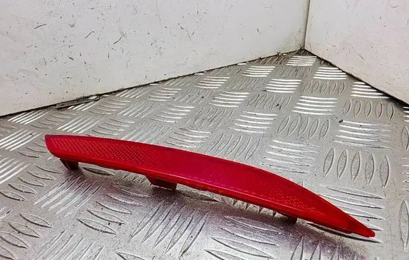BMW 2 F22 F23 Rear tail light reflector 7848449