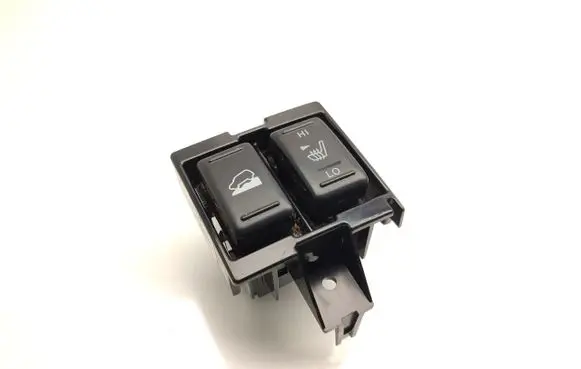 Nissan X-Trail T31 Seat heating switch 