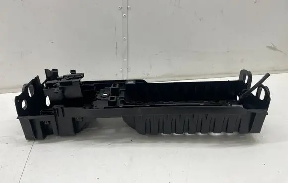 Opel Astra K Battery box tray 39014514