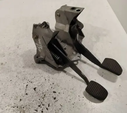 Peugeot 607 Pedal assembly 9642806680