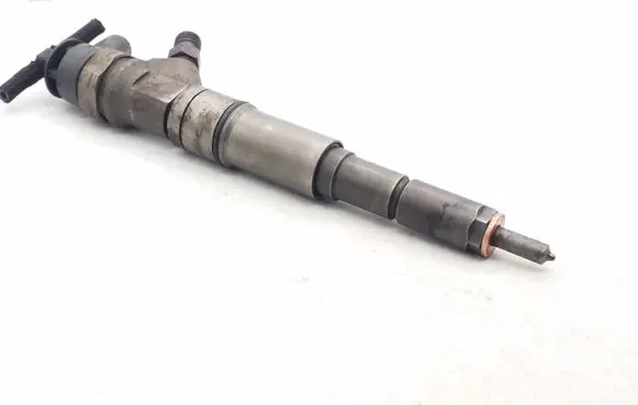 BMW 5 E60 E61 Fuel injector 7794652 0445110212