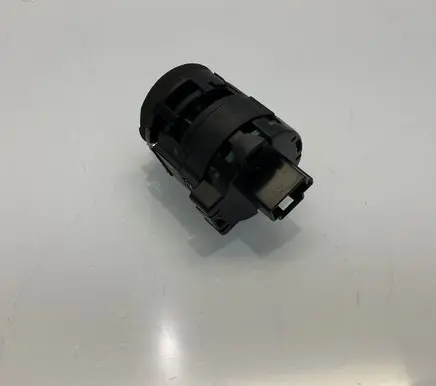 Mercedes-Benz E W211 Interior temperature sensor A2118300272 2118300272