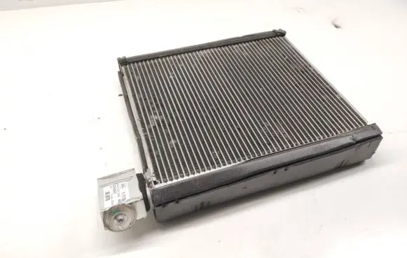 Land Rover Range Rover L405 Air conditioning (A/C) radiator (interior) 
