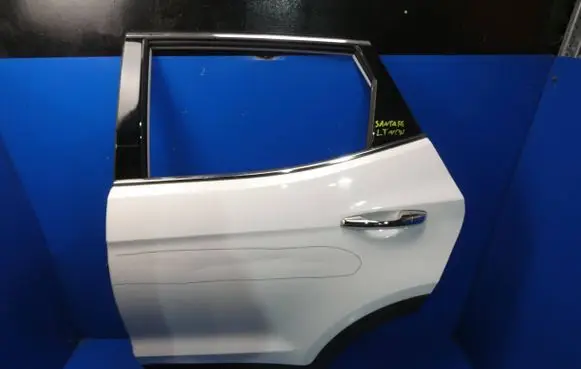 Hyundai Grand Santa Fe NC Rear door