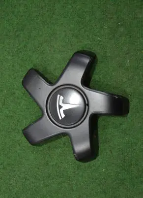 Tesla Model 3 R20 wheel hub/cap/trim 104423400A