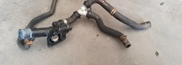 Dacia Duster Thermostat/thermostat housing