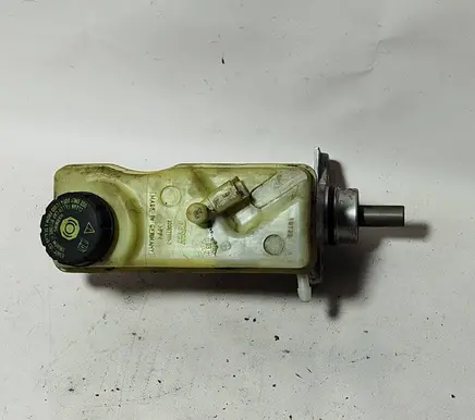 Renault Scenic II - Grand scenic II Master brake cylinder 320671112