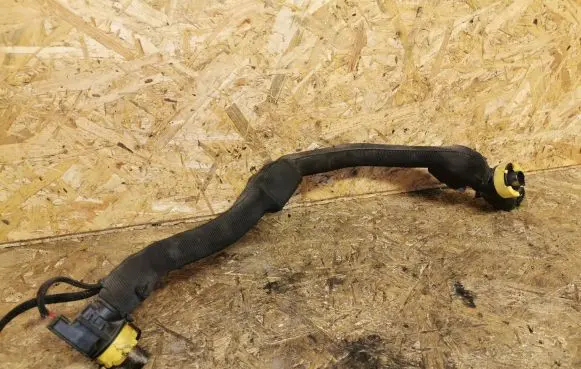 Breather/breather pipe/hose
