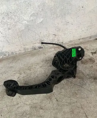 Clutch pedal