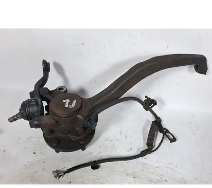 Front wheel hub spindle knuckle