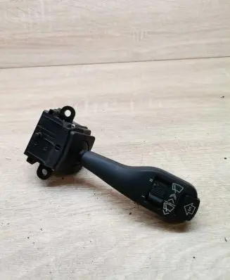 BMW 5 E39 Wiper control stalk 8375407