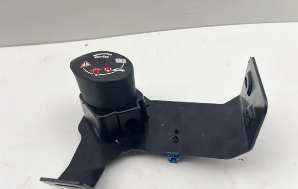 Mercedes-Benz E W212 Switch for retractable tow bar A2123100158 01073343201