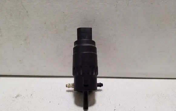 Audi A1 Windscreen/windshield washer pump 1K6955651
