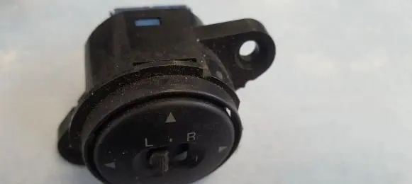 Mazda MX-3 Wing mirror switch