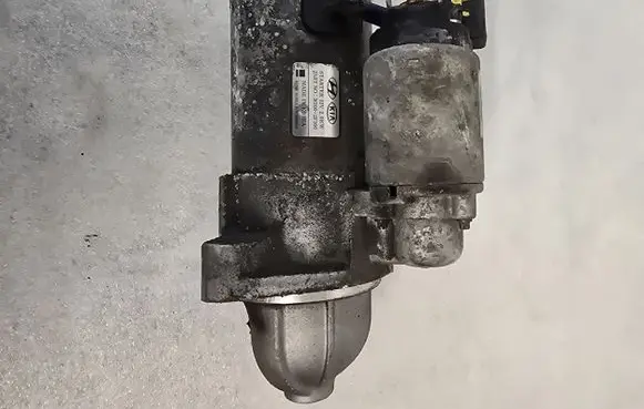 KIA Sportage Starter motor 361002F300