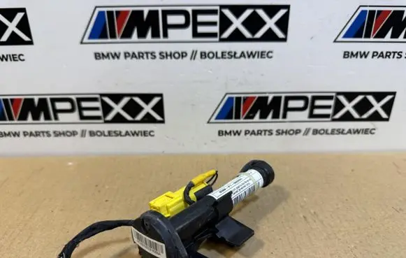 BMW M5 F90 Bonnet Pedestrian Airbag Actuator 7435798