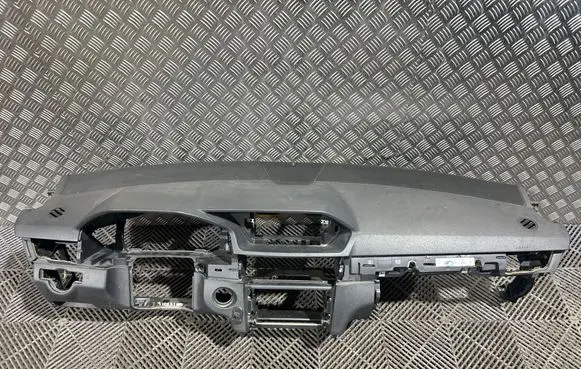 Mercedes-Benz E W212 Dashboard A2126802387
