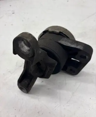 Ford Mondeo MK IV Engine mount bracket 6G916F012EE 30680702