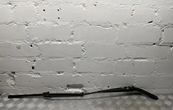 BMW X5 E70 Front wiper blade arm 7153739