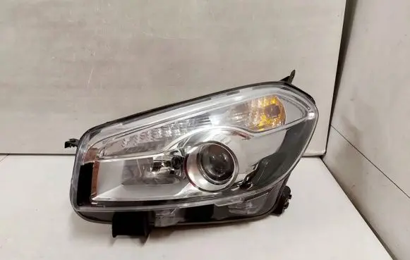 Nissan Qashqai Headlight/headlamp