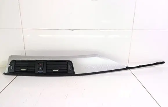 BMW 3 F30 F35 F31 Dash center air vent grill 9218552