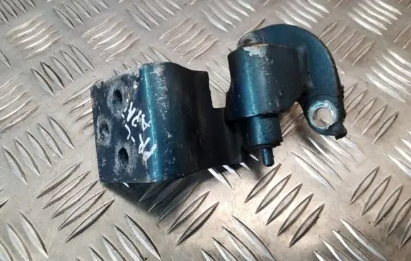 Mercedes-Benz Vito Viano W638 Front door lower hinge 