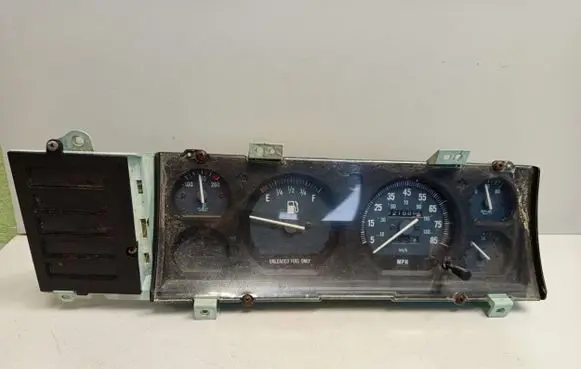 Jeep Cherokee Speedometer (instrument cluster)