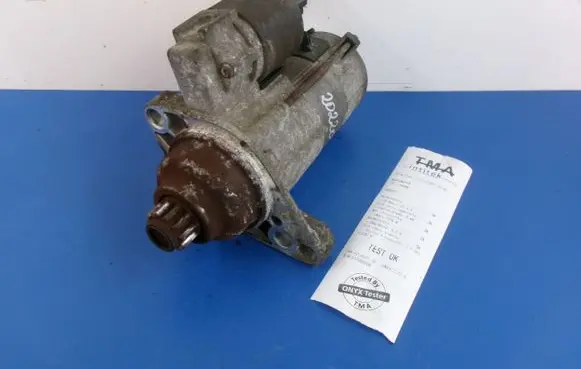 Volkswagen Caddy Starter motor 02Z911023