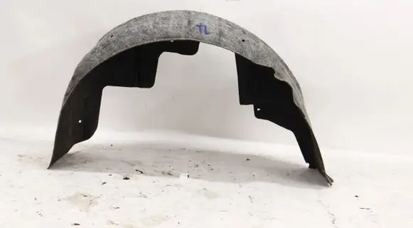 Volkswagen Golf VIII Front arch 5774295