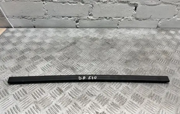 BMW X5 E70 Engine compartment rubber 