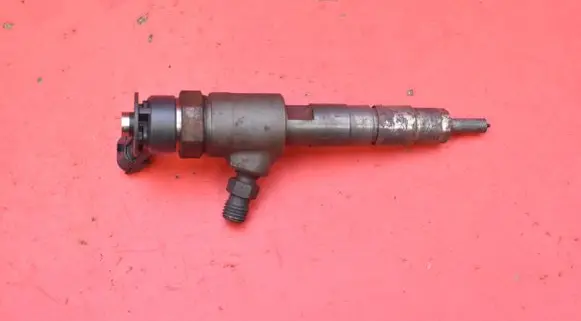 Ford Fiesta Fuel injector 870692