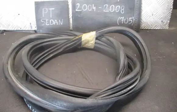 Peugeot 407 Front door rubber seal 