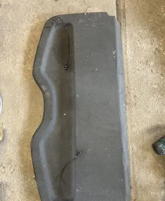 Renault Clio III Parcel shelf 
